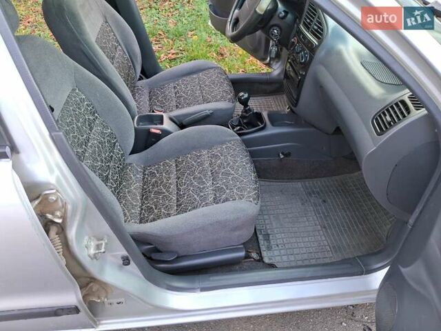 Серый Дэу Ланос, объемом двигателя 1.6 л и пробегом 119 тыс. км за 2700 $, фото 12 на Automoto.ua