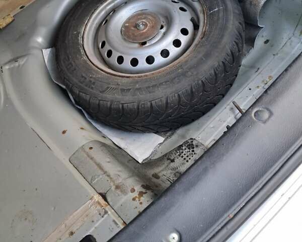 Дэу Ланос 2008 в Прилуках на Automoto.ua Серый Дэу Ланос, объемом двигателя 1.5 л и пробегом 250 тыс. км за 2300 $, фото 4 на Automoto.ua