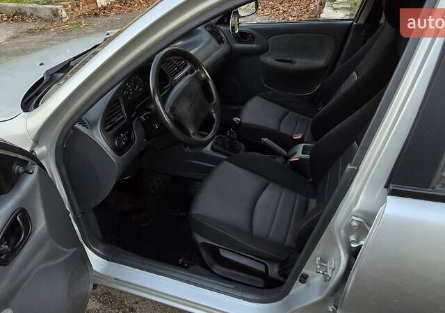 Серый Дэу Ланос, объемом двигателя 1.6 л и пробегом 240 тыс. км за 2699 $, фото 26 на Automoto.ua