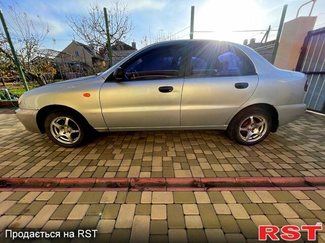 Серый Дэу Ланос, объемом двигателя 1.5 л и пробегом 300 тыс. км за 1900 $, фото 7 на Automoto.ua