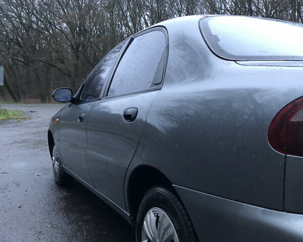 Серый Дэу Ланос, объемом двигателя 1.5 л и пробегом 185 тыс. км за 2650 $, фото 3 на Automoto.ua