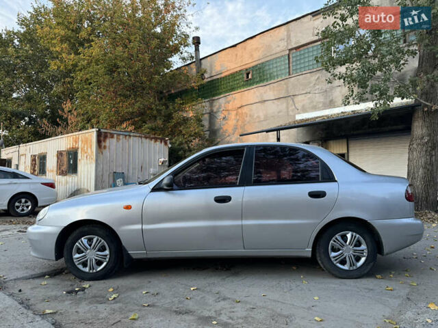 Сірий Деу Ланос, об'ємом двигуна 1.39 л та пробігом 150 тис. км за 2600 $, фото 5 на Automoto.ua