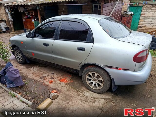 Серый Дэу Ланос, объемом двигателя 1.5 л и пробегом 300 тыс. км за 1300 $, фото 3 на Automoto.ua