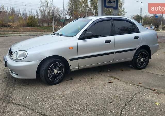 Сірий Деу Ланос, об'ємом двигуна 1.6 л та пробігом 296 тис. км за 3300 $, фото 3 на Automoto.ua