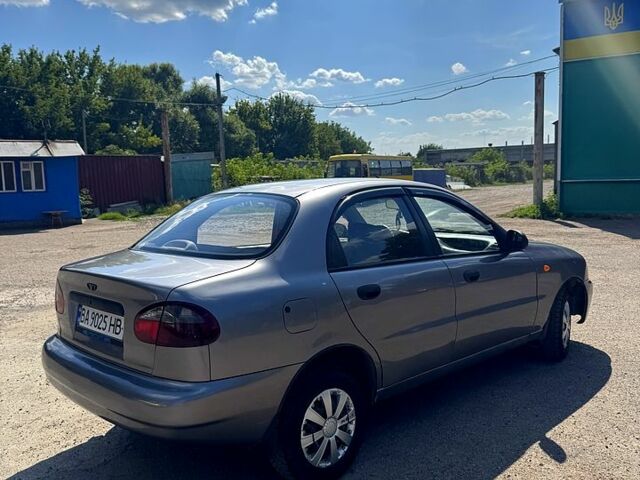 Серый Дэу Ланос, объемом двигателя 1.5 л и пробегом 250 тыс. км за 2800 $, фото 8 на Automoto.ua