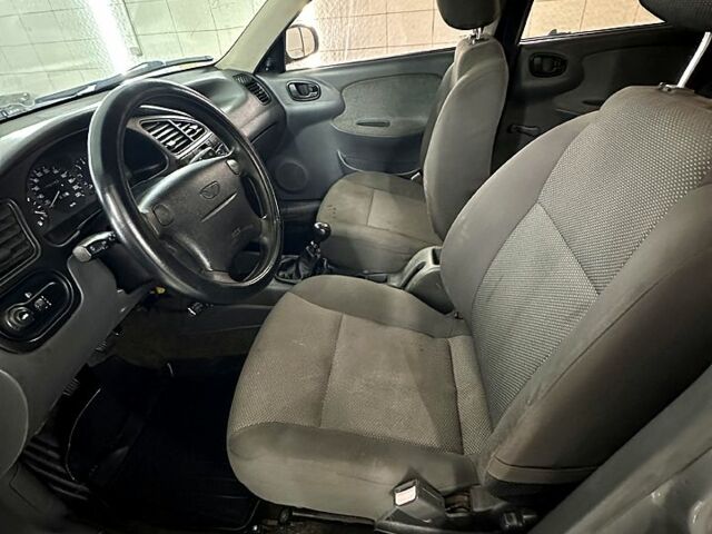 Сірий Деу Ланос, об'ємом двигуна 1.5 л та пробігом 150 тис. км за 1550 $, фото 5 на Automoto.ua