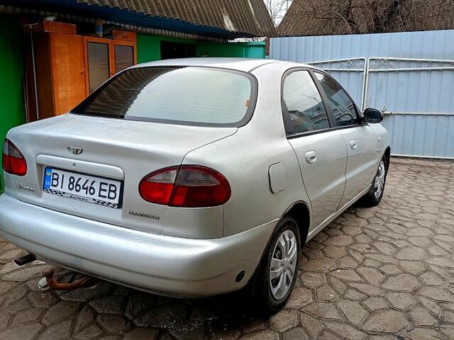 Сірий Деу Ланос, об'ємом двигуна 1.6 л та пробігом 223 тис. км за 1950 $, фото 3 на Automoto.ua