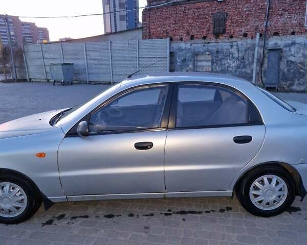 Серый Дэу Ланос, объемом двигателя 1.5 л и пробегом 260 тыс. км за 2100 $, фото 4 на Automoto.ua