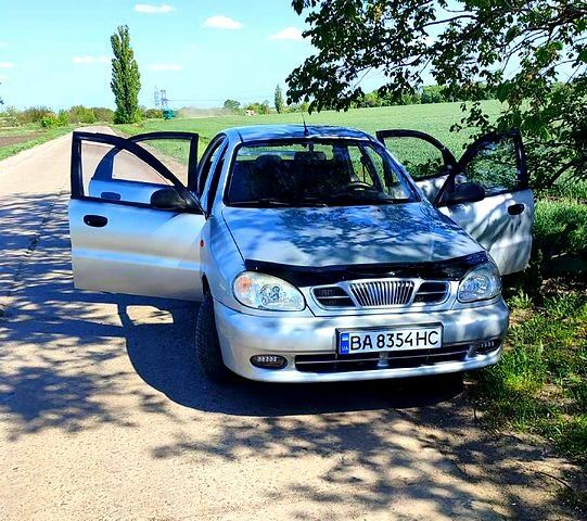 Сірий Деу Ланос, об'ємом двигуна 1.5 л та пробігом 154 тис. км за 2800 $, фото 1 на Automoto.ua
