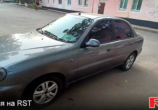 Серый Дэу Ланос, объемом двигателя 1.5 л и пробегом 220 тыс. км за 2400 $, фото 1 на Automoto.ua