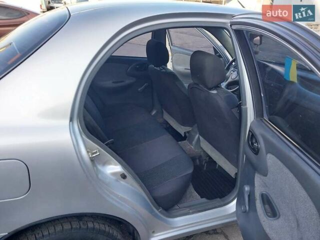 Сірий Деу Ланос, об'ємом двигуна 1.5 л та пробігом 179 тис. км за 2000 $, фото 20 на Automoto.ua