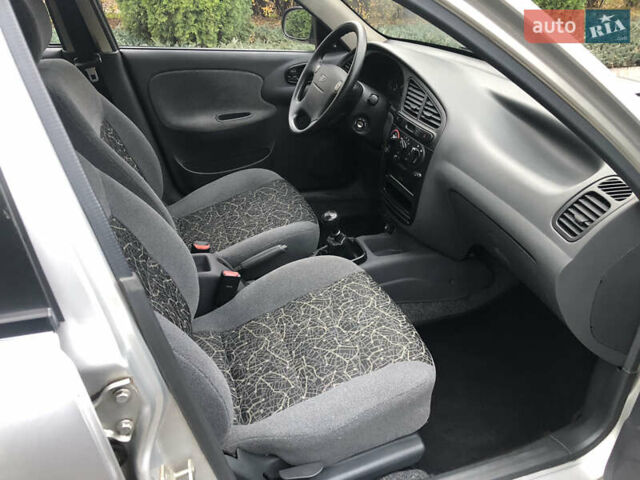 Серый Дэу Ланос, объемом двигателя 1.6 л и пробегом 31 тыс. км за 4300 $, фото 9 на Automoto.ua