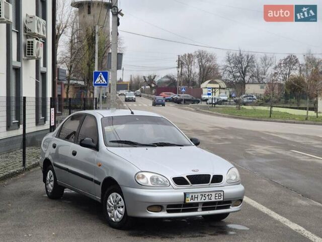 Сірий Деу Ланос, об'ємом двигуна 1.5 л та пробігом 220 тис. км за 2150 $, фото 1 на Automoto.ua