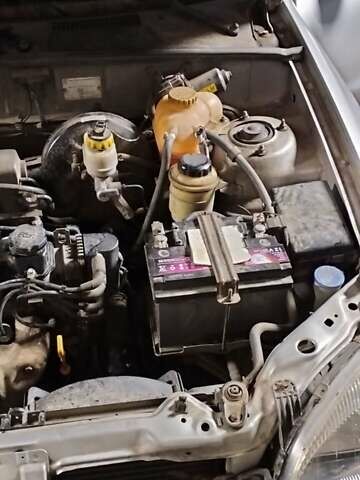 Серый Дэу Ланос, объемом двигателя 1.5 л и пробегом 280 тыс. км за 2000 $, фото 6 на Automoto.ua