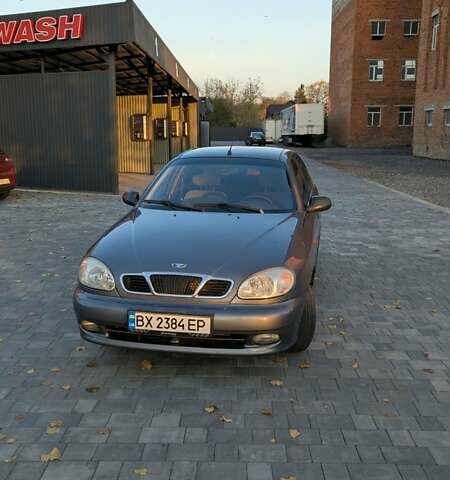 Деу Ланос 2008 у Старокостянтинів на Automoto.ua Сірий Деу Ланос, об'ємом двигуна 1.5 л та пробігом 129 тис. км за 2350 $, фото 1 на Automoto.ua