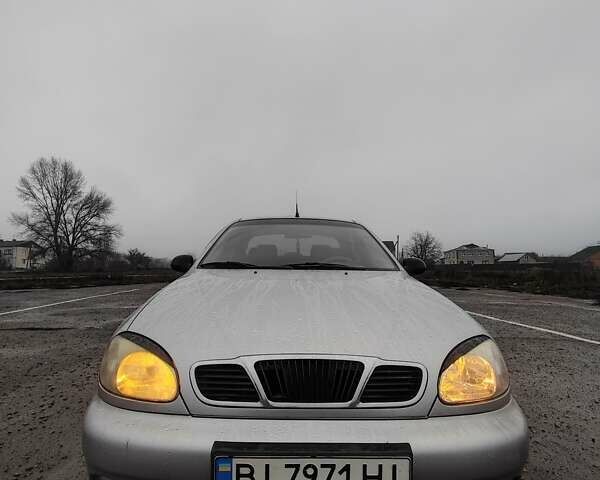 Серый Дэу Ланос, объемом двигателя 1.5 л и пробегом 200 тыс. км за 2000 $, фото 5 на Automoto.ua