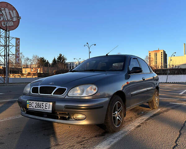 Серый Дэу Ланос, объемом двигателя 1.5 л и пробегом 270 тыс. км за 2750 $, фото 1 на Automoto.ua