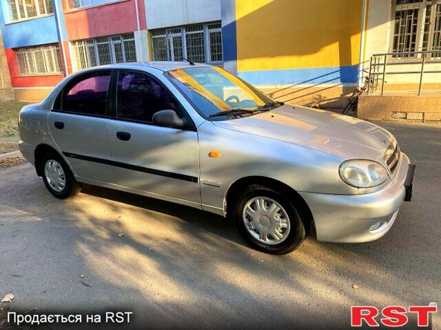 Серый Дэу Ланос, объемом двигателя 1.5 л и пробегом 250 тыс. км за 2900 $, фото 1 на Automoto.ua