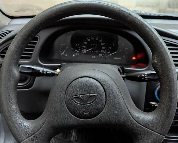 Сірий Деу Ланос, об'ємом двигуна 1.5 л та пробігом 187 тис. км за 2450 $, фото 9 на Automoto.ua