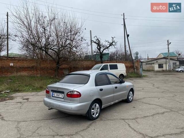 Серый Дэу Ланос, объемом двигателя 1.5 л и пробегом 250 тыс. км за 1150 $, фото 1 на Automoto.ua
