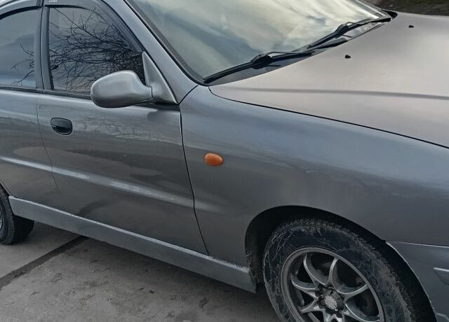 Серый Дэу Ланос, объемом двигателя 1.5 л и пробегом 265 тыс. км за 2500 $, фото 3 на Automoto.ua