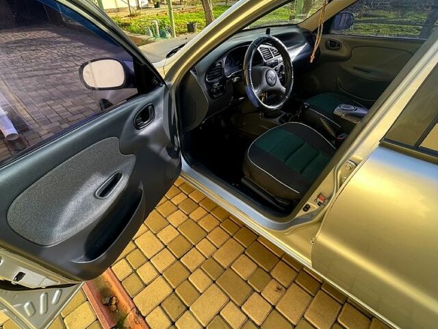 Серый Дэу Ланос, объемом двигателя 1.5 л и пробегом 300 тыс. км за 1900 $, фото 10 на Automoto.ua