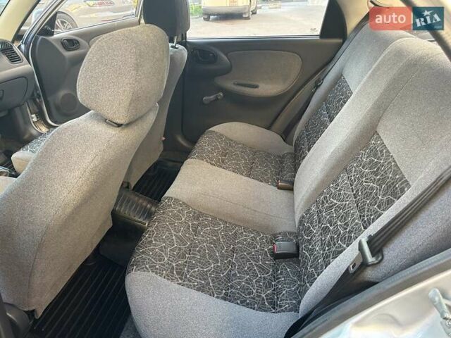 Сірий Деу Ланос, об'ємом двигуна 1.5 л та пробігом 240 тис. км за 3400 $, фото 13 на Automoto.ua