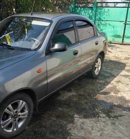Сірий Деу Ланос, об'ємом двигуна 1.4 л та пробігом 65 тис. км за 3300 $, фото 4 на Automoto.ua