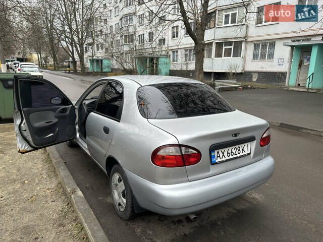 Сірий Деу Ланос, об'ємом двигуна 1.6 л та пробігом 209 тис. км за 2000 $, фото 1 на Automoto.ua