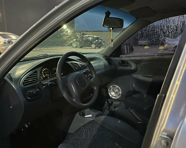 Серый Дэу Ланос, объемом двигателя 0 л и пробегом 265 тыс. км за 1300 $, фото 10 на Automoto.ua