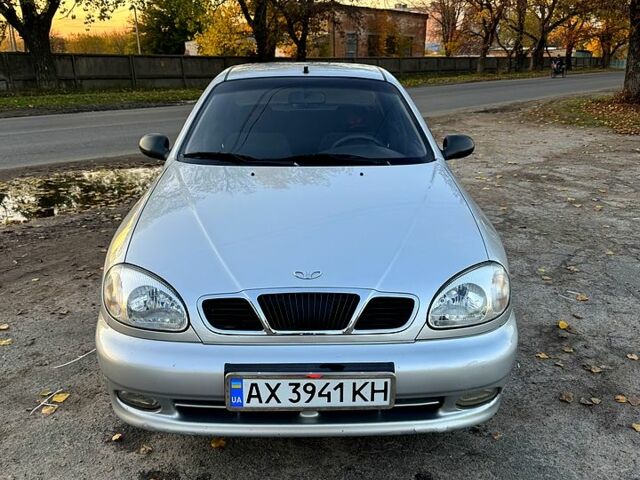 Деу Ланос 2008 у Александрие на Automoto.ua Сірий Деу Ланос, об'ємом двигуна 1.5 л та пробігом 175 тис. км за 2750 $, фото 1 на Automoto.ua