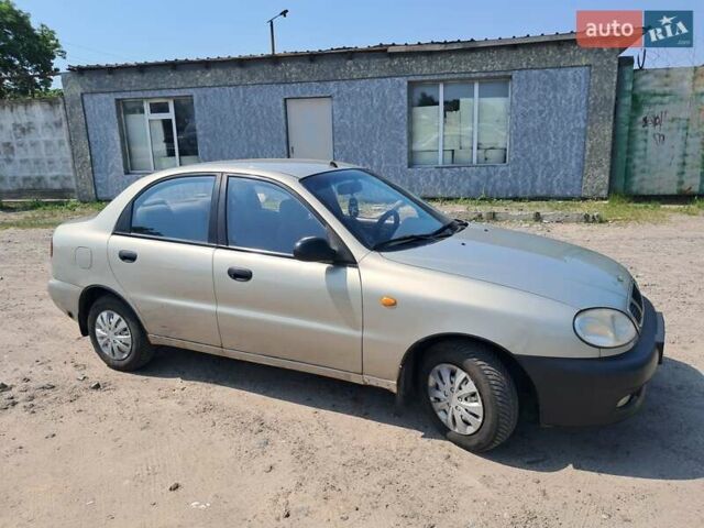 Серый Дэу Ланос, объемом двигателя 1.5 л и пробегом 181 тыс. км за 1900 $, фото 2 на Automoto.ua