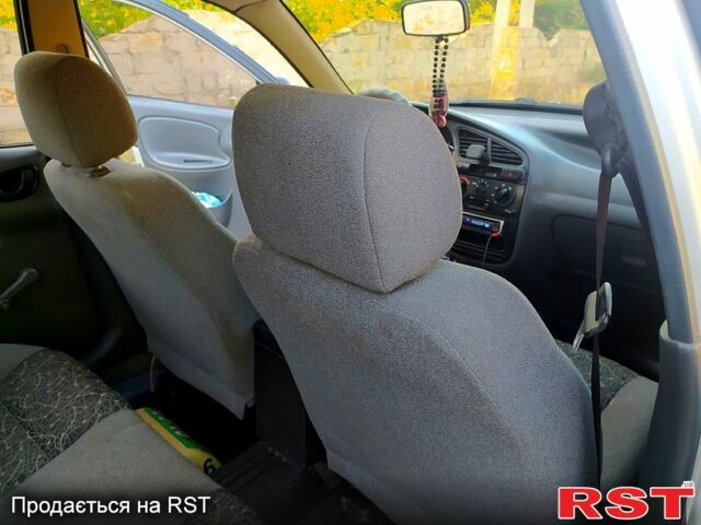 Сірий Деу Ланос, об'ємом двигуна 1.4 л та пробігом 98 тис. км за 2500 $, фото 5 на Automoto.ua