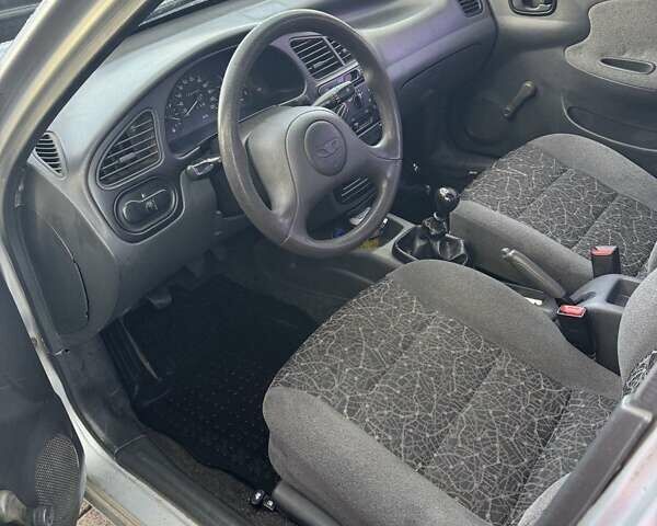 Серый Дэу Ланос, объемом двигателя 1.5 л и пробегом 225 тыс. км за 2400 $, фото 4 на Automoto.ua