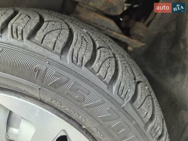 Сірий Деу Ланос, об'ємом двигуна 1.5 л та пробігом 220 тис. км за 2250 $, фото 9 на Automoto.ua