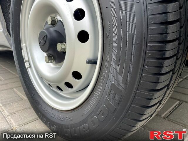 Дэу Ланос 2008 в Кропивницком (Кировограде) на Automoto.ua Серый Дэу Ланос, объемом двигателя 1.5 л и пробегом 61 тыс. км за 3450 $, фото 6 на Automoto.ua