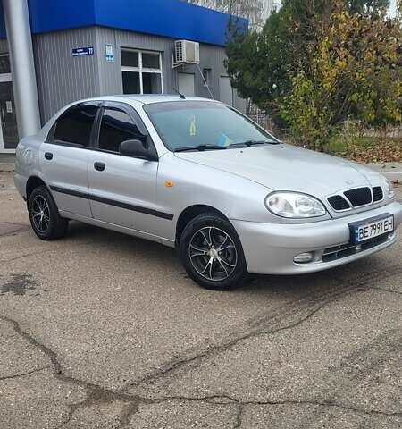 Сірий Деу Ланос, об'ємом двигуна 1.6 л та пробігом 296 тис. км за 3300 $, фото 1 на Automoto.ua