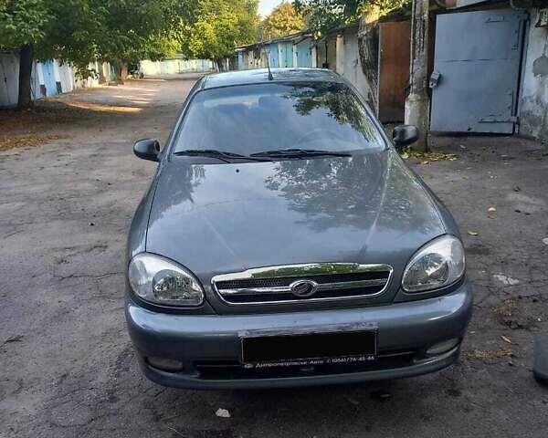Сірий Деу Ланос, об'ємом двигуна 1.6 л та пробігом 28 тис. км за 4300 $, фото 1 на Automoto.ua