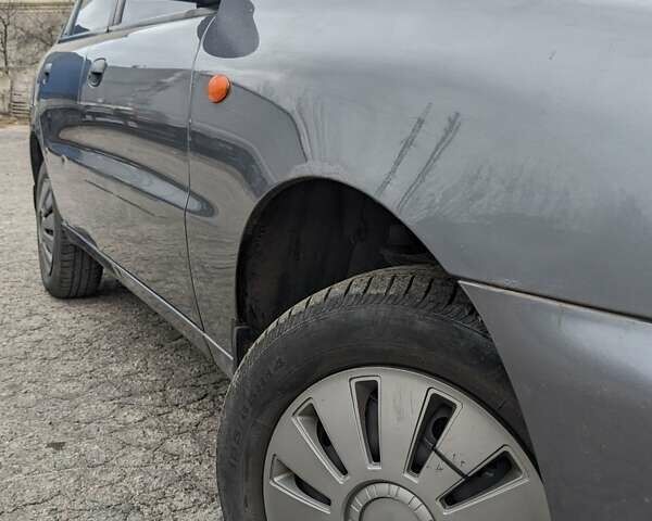 Серый Дэу Ланос, объемом двигателя 1.5 л и пробегом 139 тыс. км за 3200 $, фото 4 на Automoto.ua