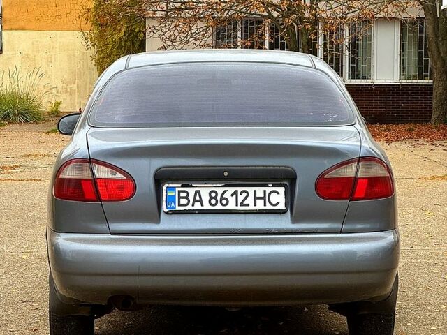 Серый Дэу Ланос, объемом двигателя 1.6 л и пробегом 250 тыс. км за 2700 $, фото 4 на Automoto.ua