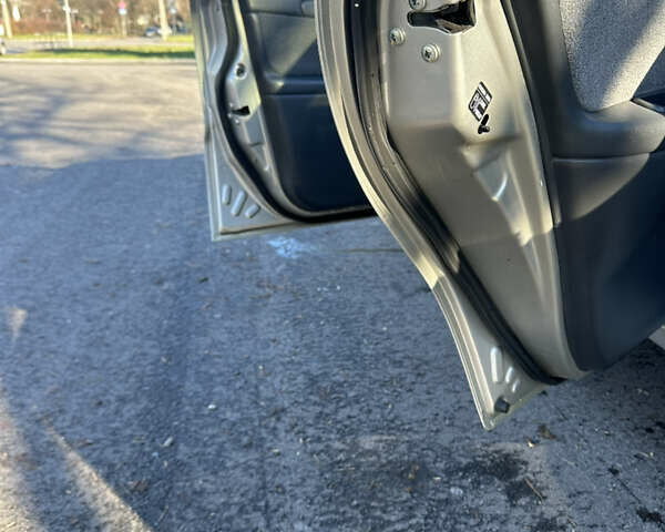 Сірий Деу Ланос, об'ємом двигуна 1.5 л та пробігом 439 тис. км за 2600 $, фото 8 на Automoto.ua