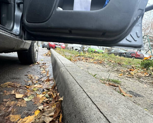 Сірий Деу Ланос, об'ємом двигуна 1.6 л та пробігом 165 тис. км за 2500 $, фото 13 на Automoto.ua