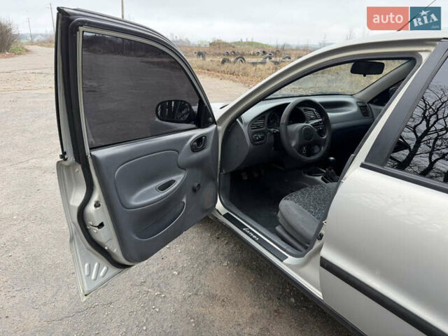 Серый Дэу Ланос, объемом двигателя 1.5 л и пробегом 216 тыс. км за 2500 $, фото 10 на Automoto.ua