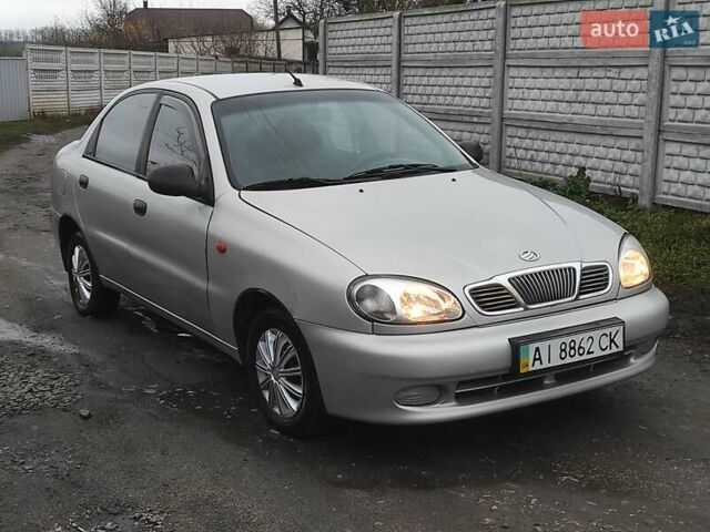 Серый Дэу Ланос, объемом двигателя 1.5 л и пробегом 156 тыс. км за 1950 $, фото 1 на Automoto.ua