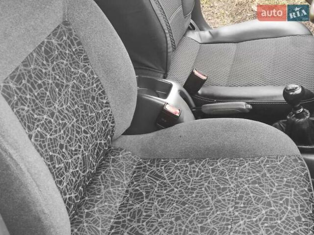 Серый Дэу Ланос, объемом двигателя 1.5 л и пробегом 156 тыс. км за 1950 $, фото 11 на Automoto.ua