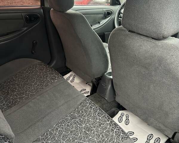 Сірий Деу Ланос, об'ємом двигуна 1.5 л та пробігом 203 тис. км за 3700 $, фото 22 на Automoto.ua