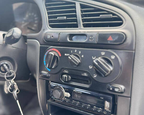 Сірий Деу Ланос, об'ємом двигуна 1.5 л та пробігом 183 тис. км за 2900 $, фото 19 на Automoto.ua