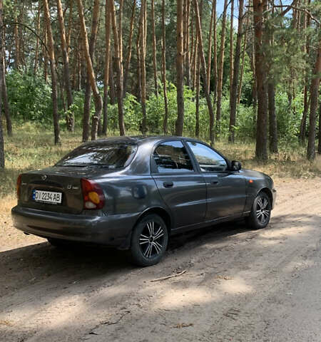 Серый Дэу Ланос, объемом двигателя 1.5 л и пробегом 200 тыс. км за 2700 $, фото 2 на Automoto.ua