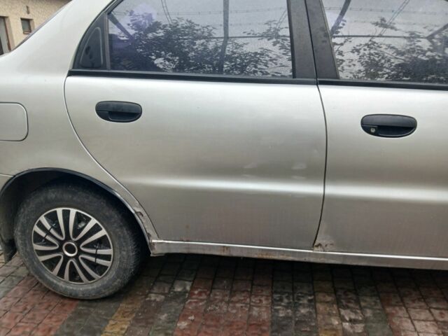 Сірий Деу Ланос, об'ємом двигуна 1.5 л та пробігом 236 тис. км за 1450 $, фото 1 на Automoto.ua