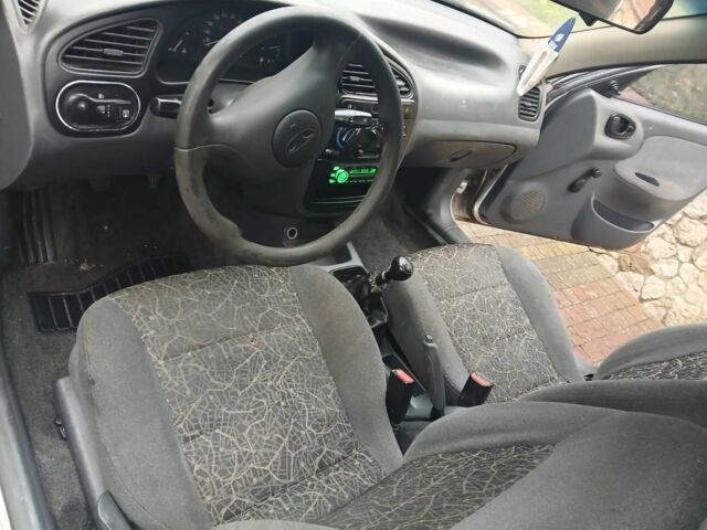 Сірий Деу Ланос, об'ємом двигуна 1.5 л та пробігом 236 тис. км за 1450 $, фото 6 на Automoto.ua